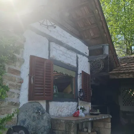 4 Hill Station Kemping Szarajevó